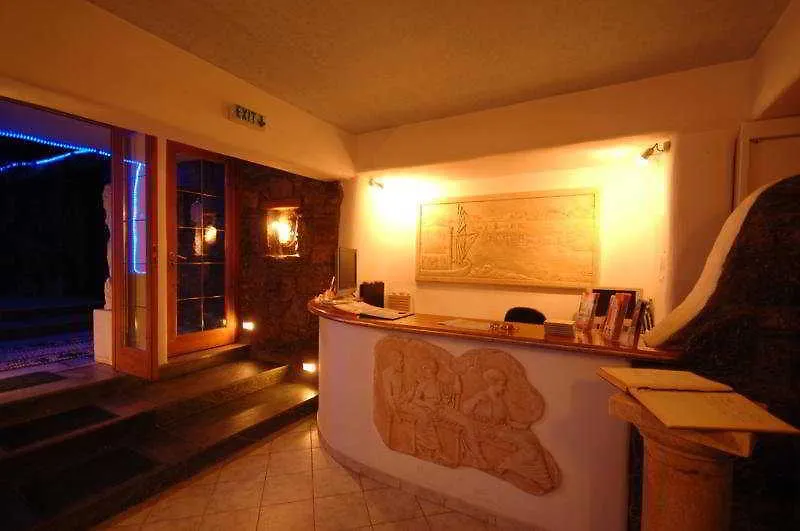 Psarou Beach Mykonos Town Hotel