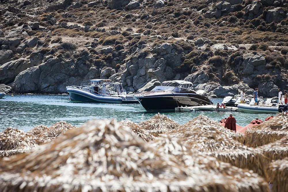 Psarou Beach Mykonos Town Hotel